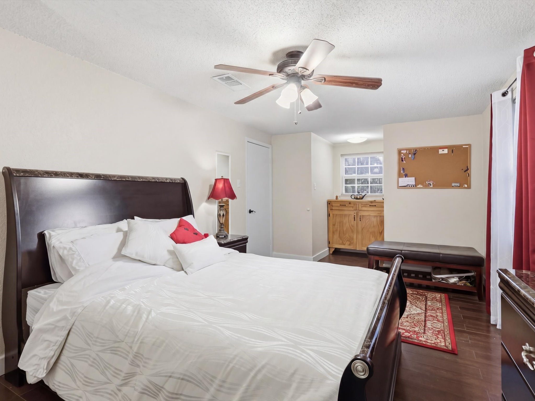 2801 Oak Cliff Lane Arlington TX 76012