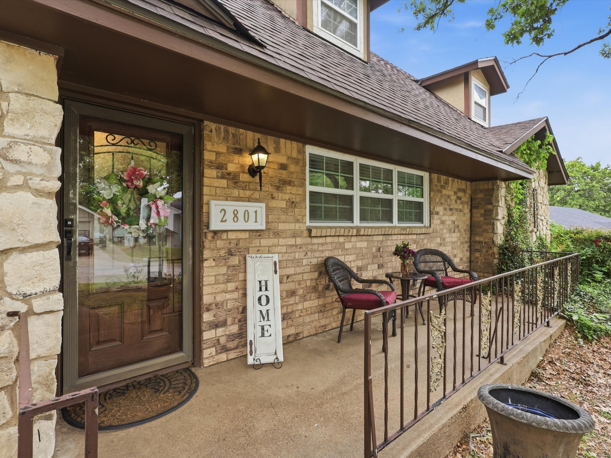 2801 Oak Cliff Lane Arlington TX 76012