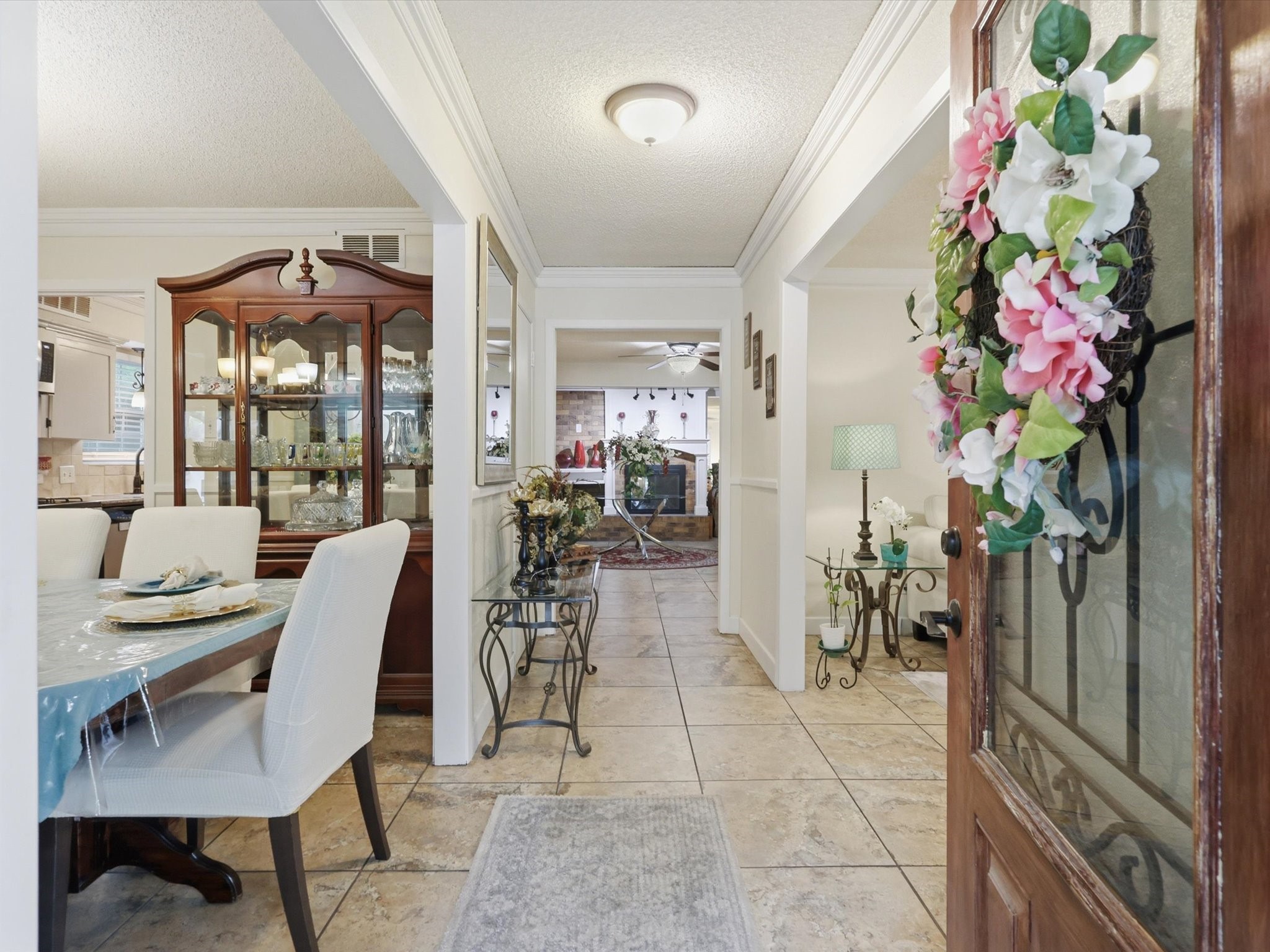 2801 Oak Cliff Lane Arlington TX 76012