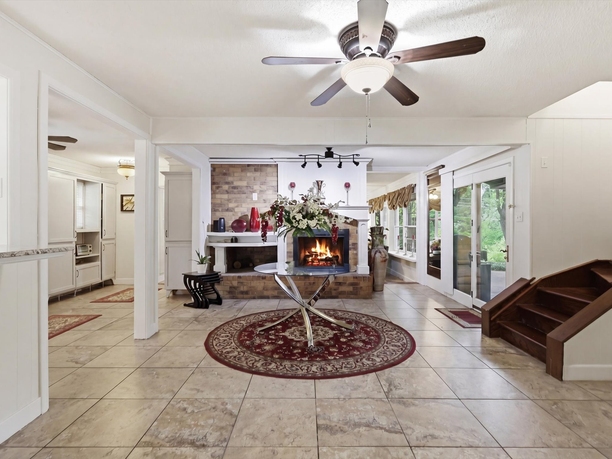 2801 Oak Cliff Lane Arlington TX 76012