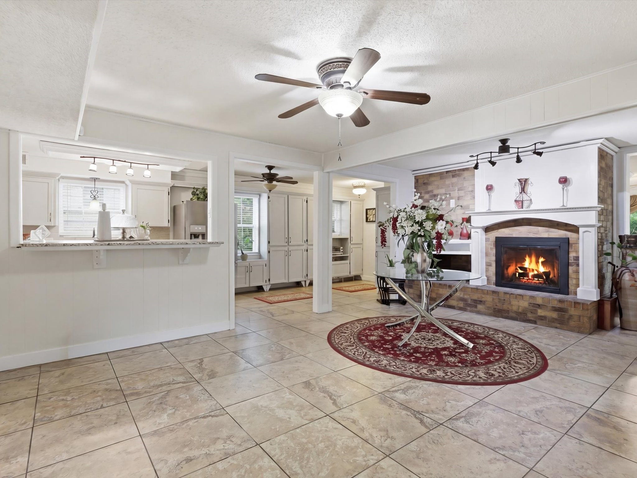2801 Oak Cliff Lane Arlington TX 76012