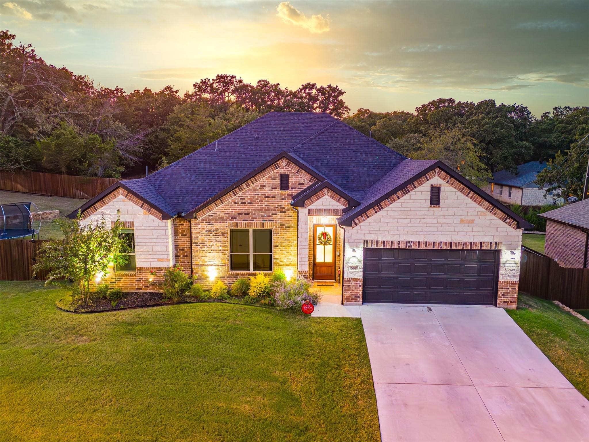 508 Woodland Drive Azle TX 76020