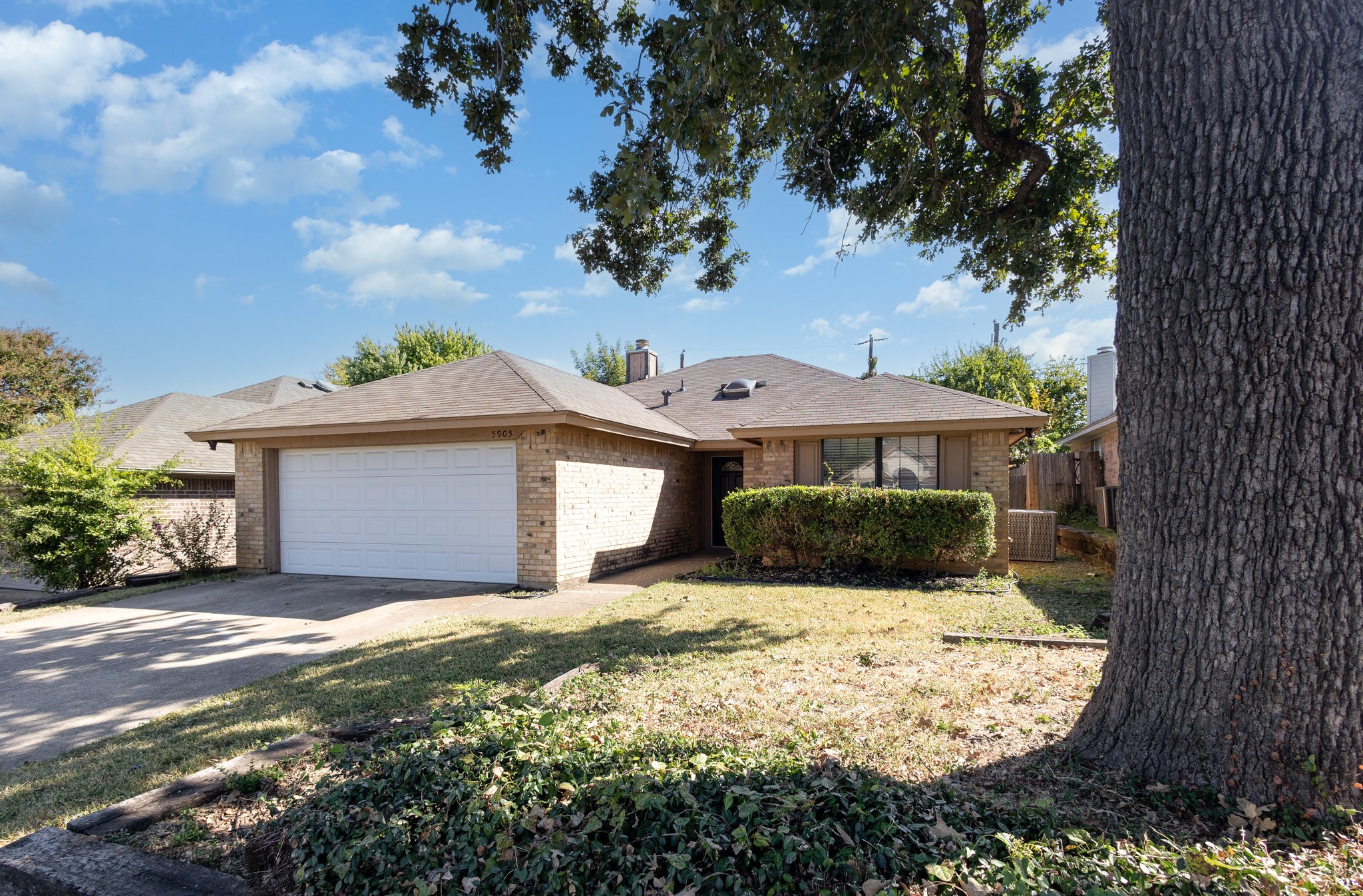 5905 Sterling Green Trail Arlington TX 76017