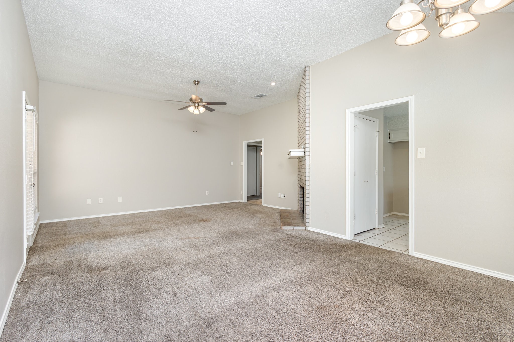 5905 Sterling Green Trail Arlington TX 76017