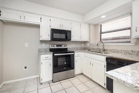 5905 Sterling Green Trail Arlington TX 76017