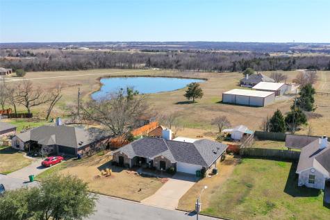 209 Bryant Street Pottsboro TX 75076