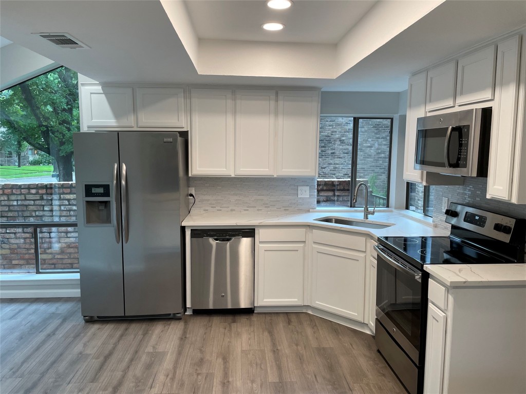 6051 Glen Heather Drive Dallas TX 75252