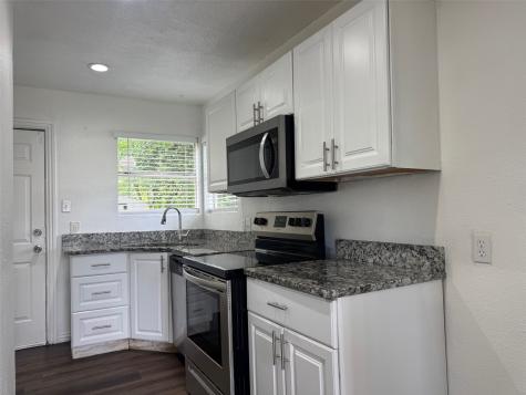 5633 Curzon Avenue Fort Worth TX 76107
