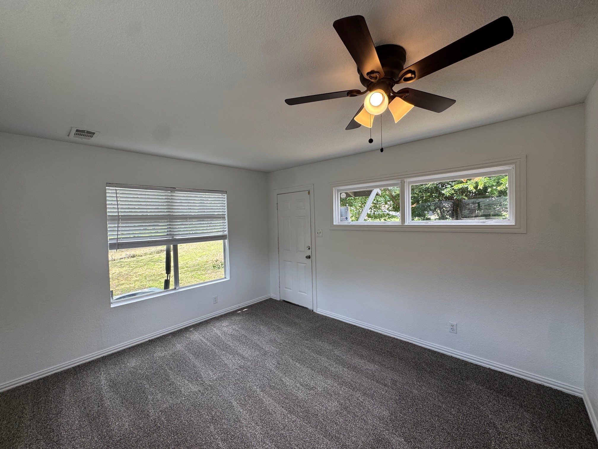 5633 Curzon Avenue Fort Worth TX 76107