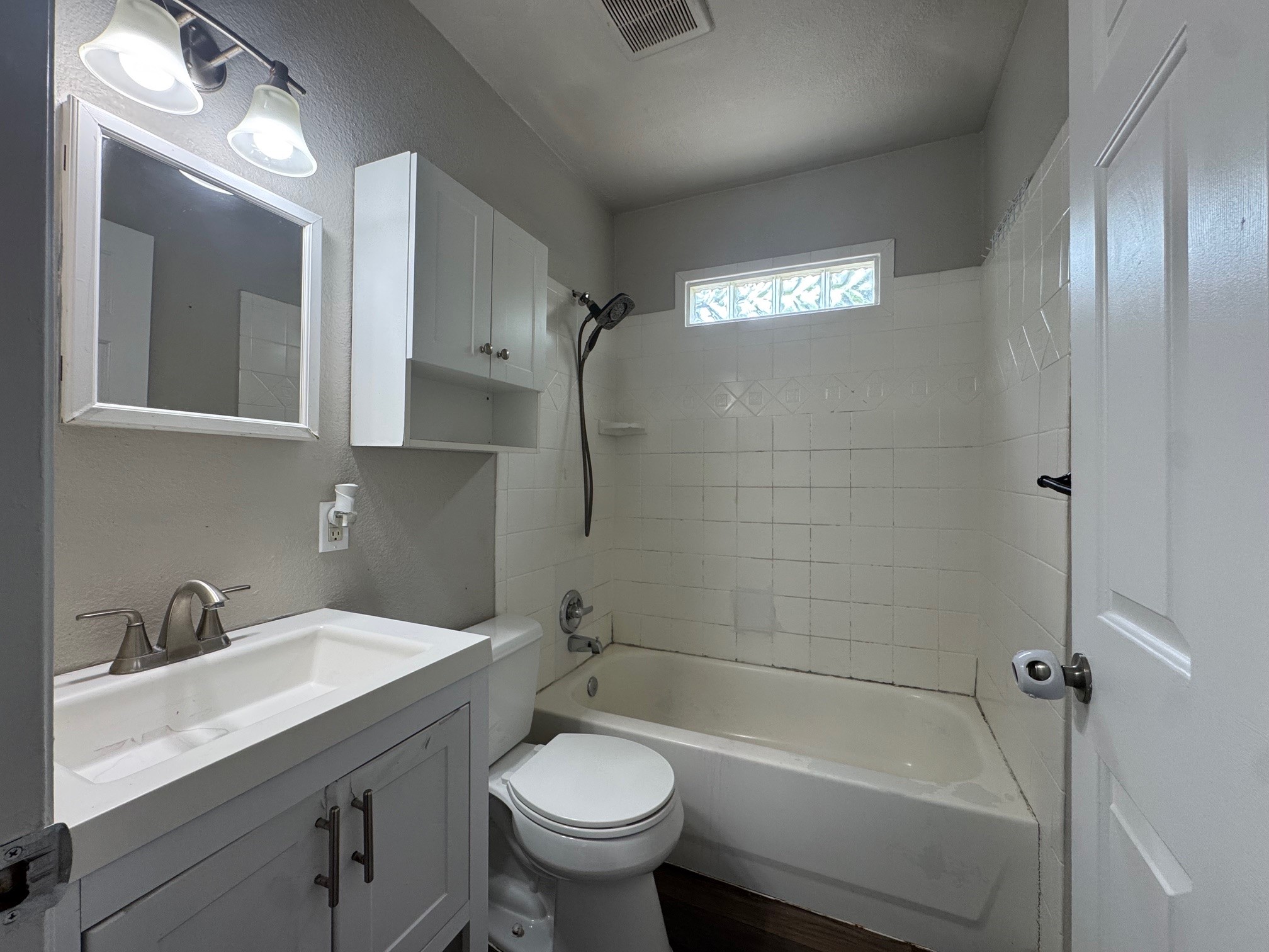 5633 Curzon Avenue Fort Worth TX 76107