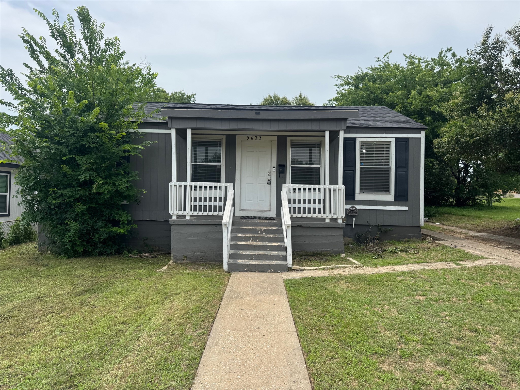 5633 Curzon Avenue Fort Worth TX 76107