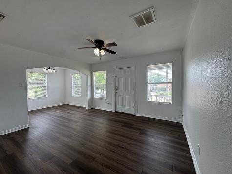 5633 Curzon Avenue Fort Worth TX 76107