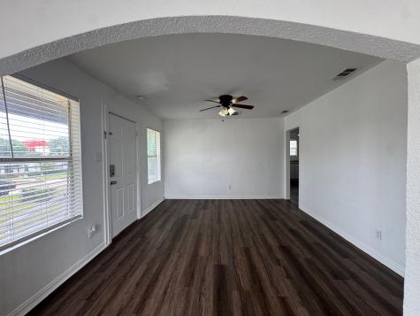 5633 Curzon Avenue Fort Worth TX 76107