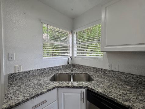5633 Curzon Avenue Fort Worth TX 76107