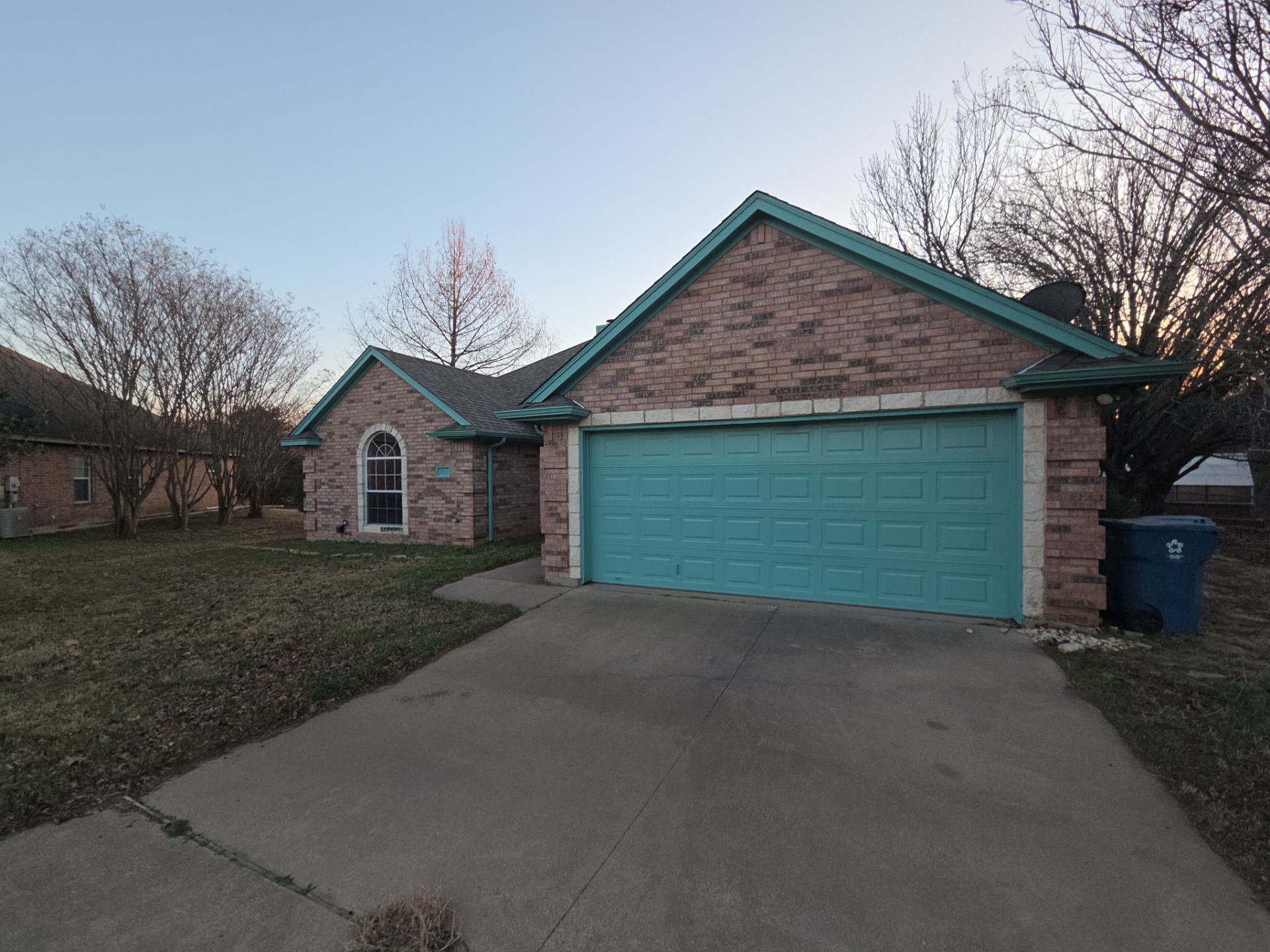 802 Justin Court Keene TX 76059