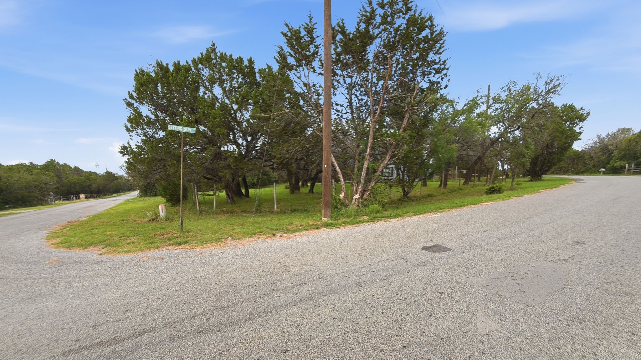 2600 Setting Sun Trail Granbury TX 76048