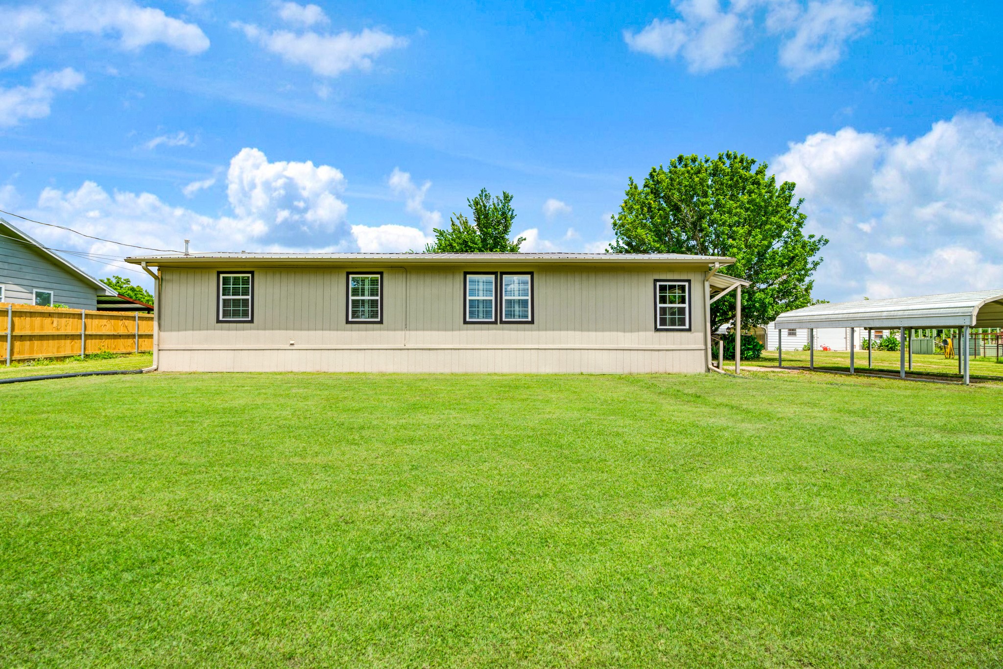 735 1st Street SW Detroit TX 75436