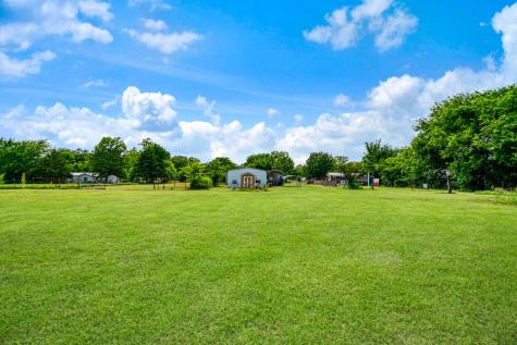 735 1st Street SW Detroit TX 75436