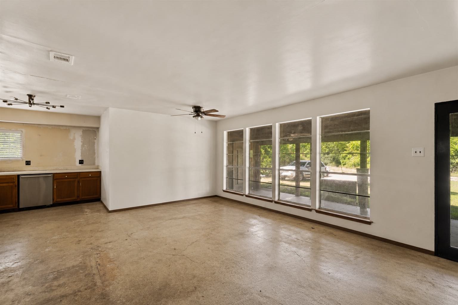 7460 County Road 990 Princeton TX 75407