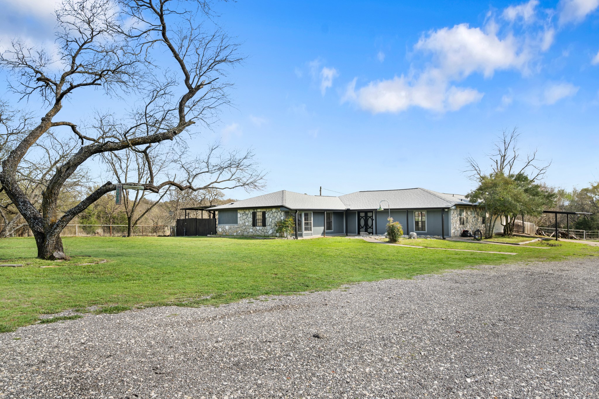 1012 County Road 701a Cleburne TX 76031