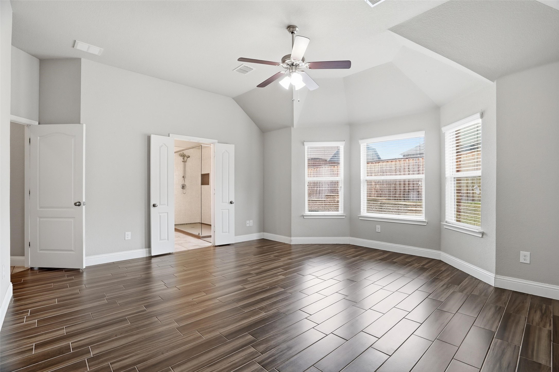12016 Olinger Drive Fort Worth TX 76108