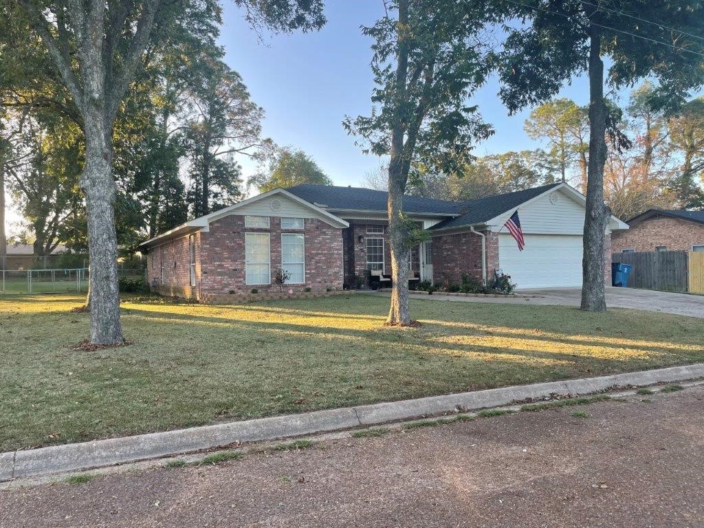 812 Mark Trail Winnsboro TX 75494