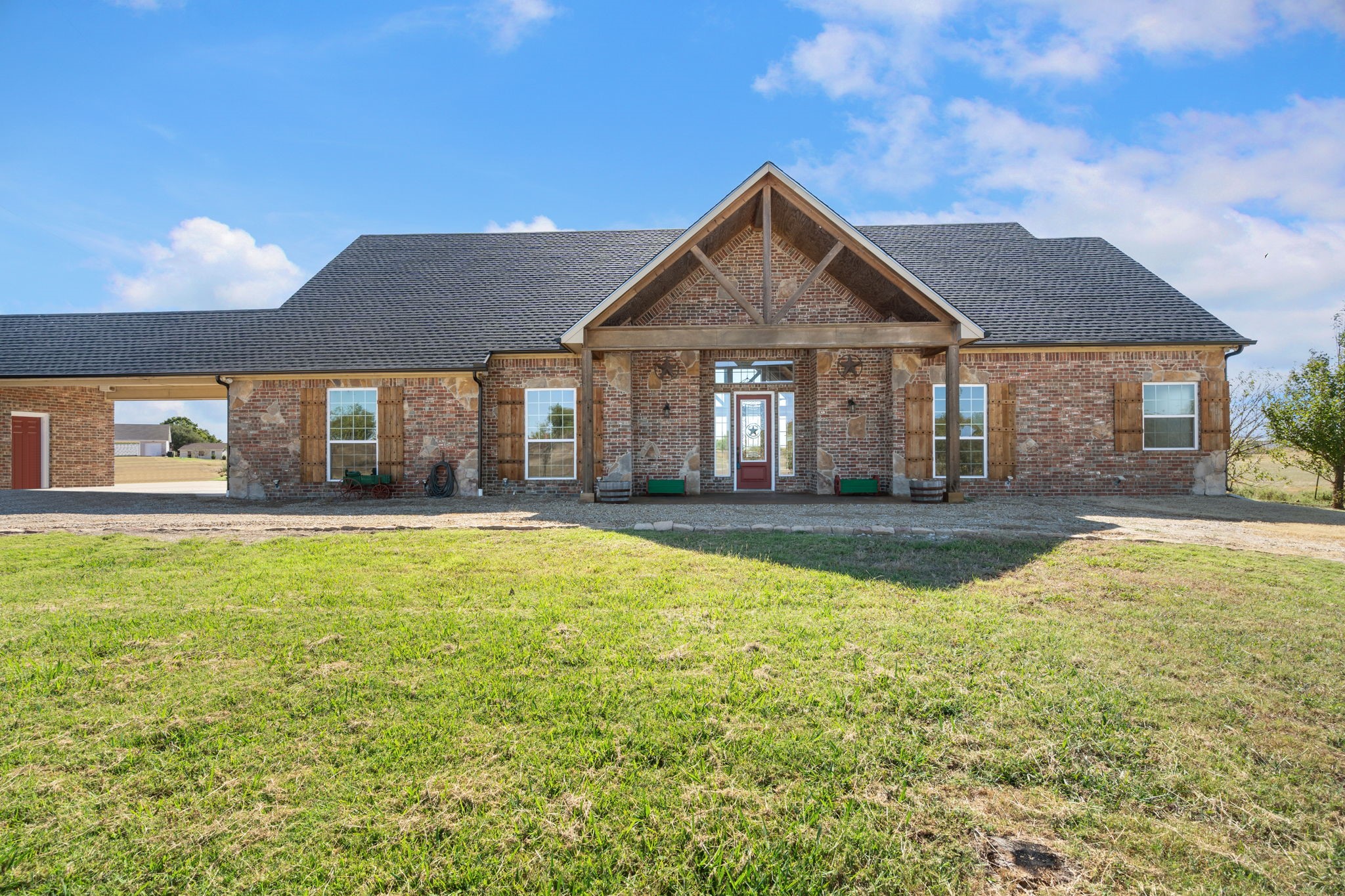 1943 Alsdorf Road Ennis TX 75119