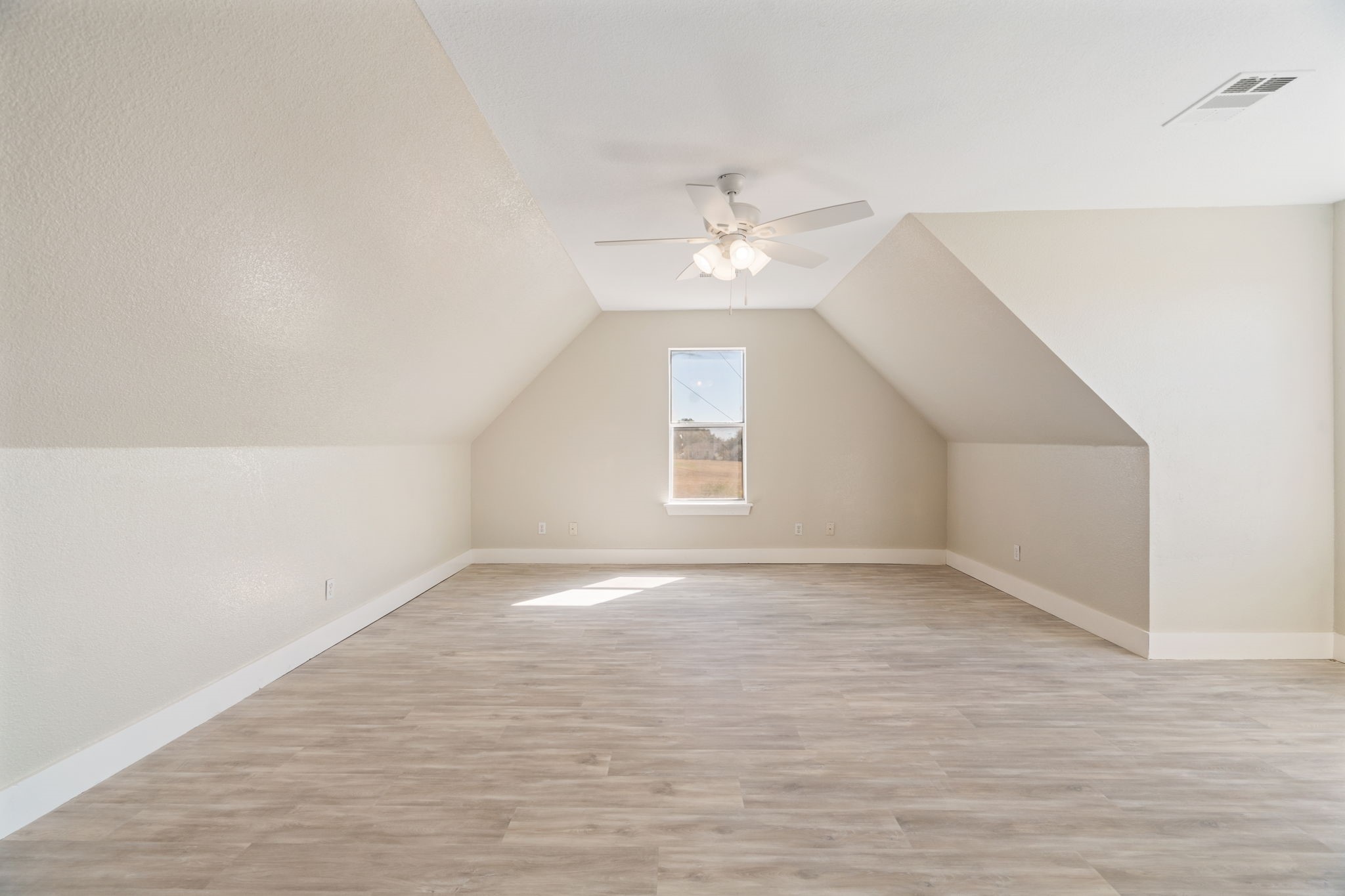 1943 Alsdorf Road Ennis TX 75119