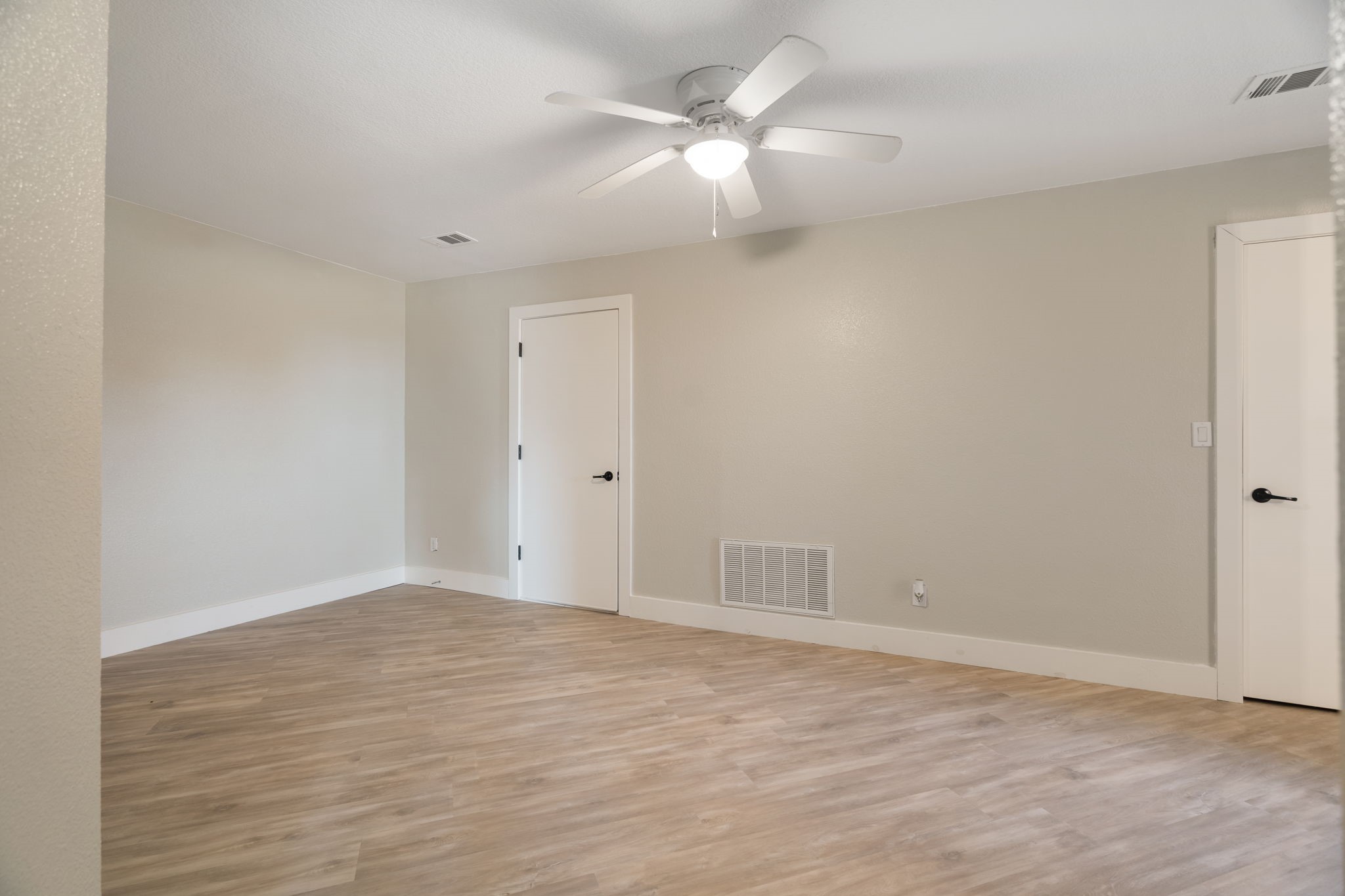 1943 Alsdorf Road Ennis TX 75119