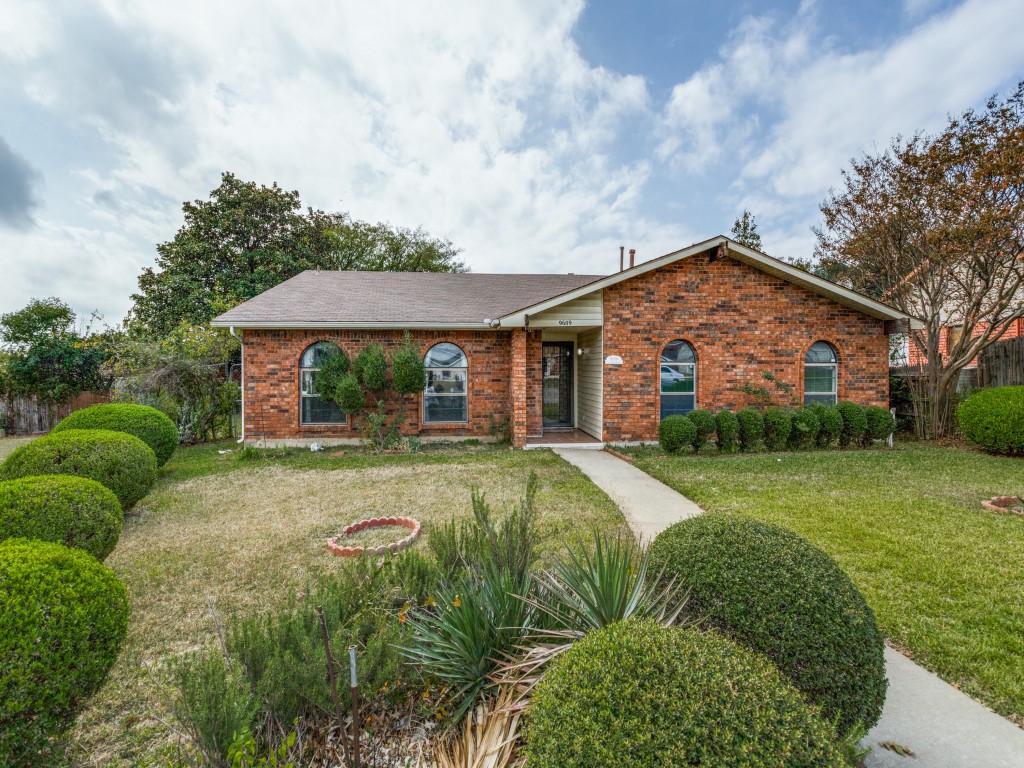 9609 Blackwillow Court Dallas TX 75249