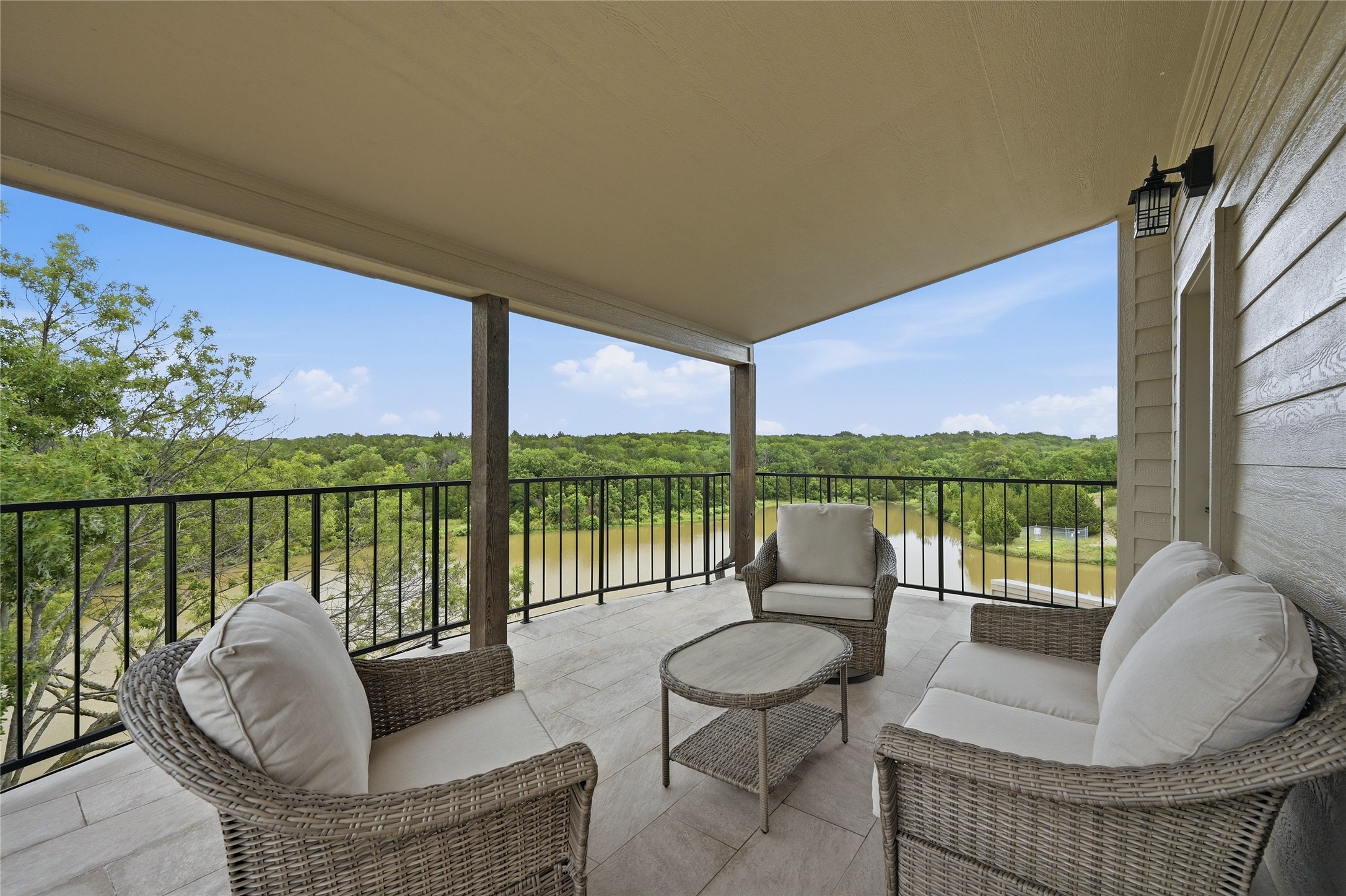 125 Greenway Bend Pottsboro TX 75076