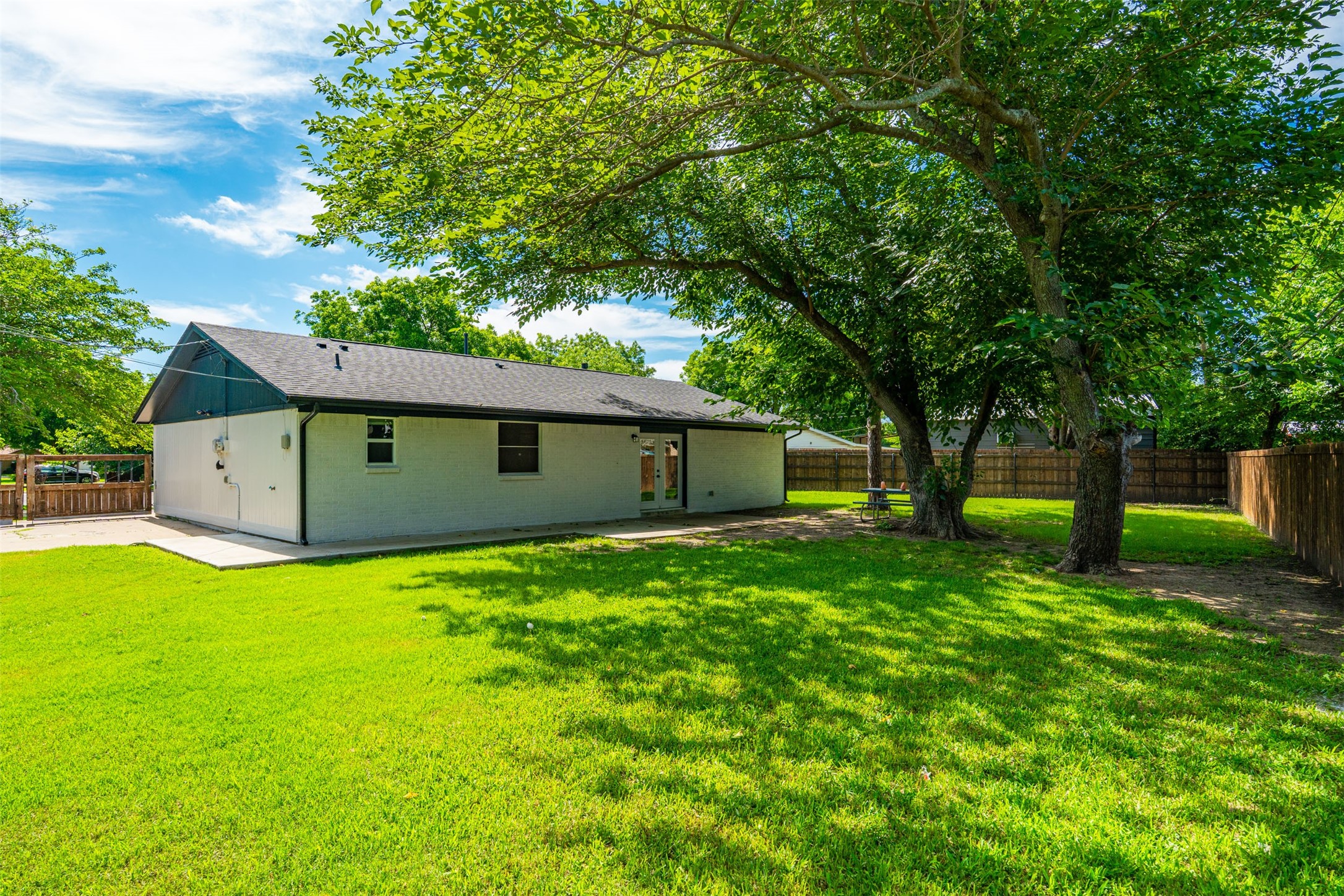 301 Bernice Court Burleson TX 76028