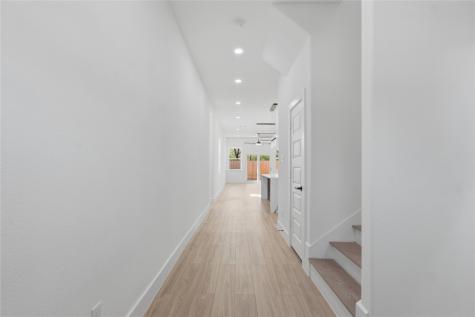 4215 Carpenter Avenue Dallas TX 75210