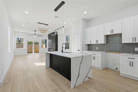 4215 Carpenter Avenue Dallas TX 75210
