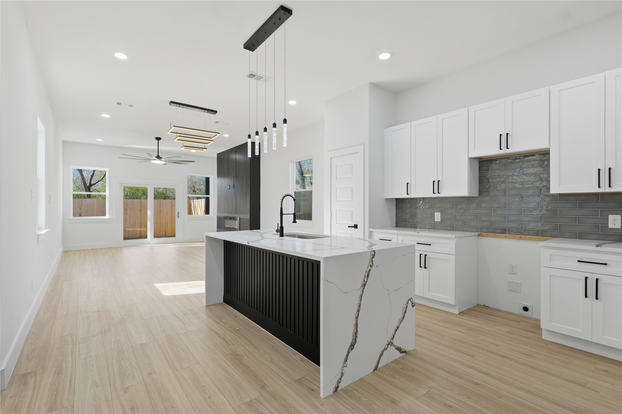 4215 Carpenter Avenue Dallas TX 75210