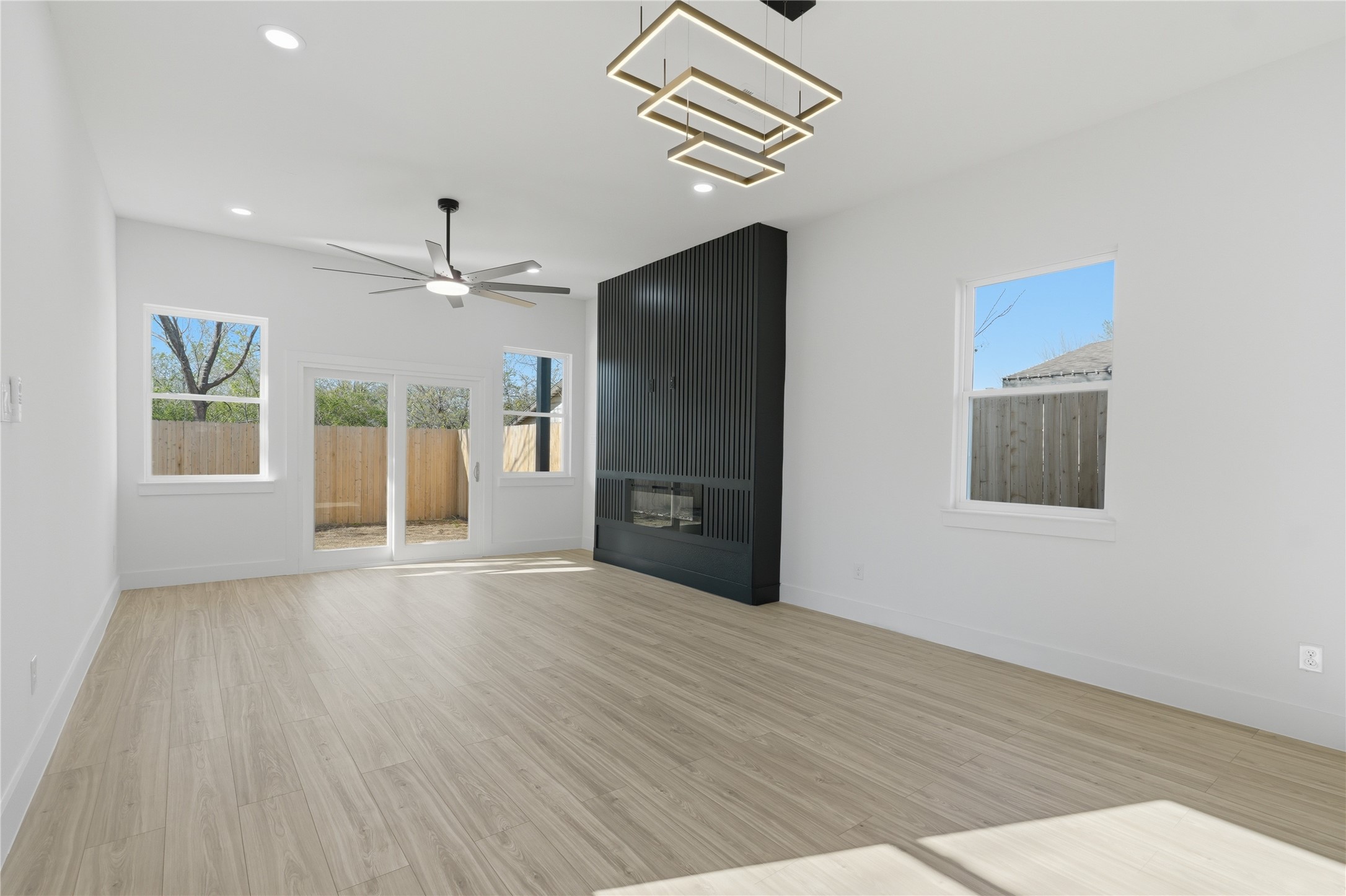 4215 Carpenter Avenue Dallas TX 75210