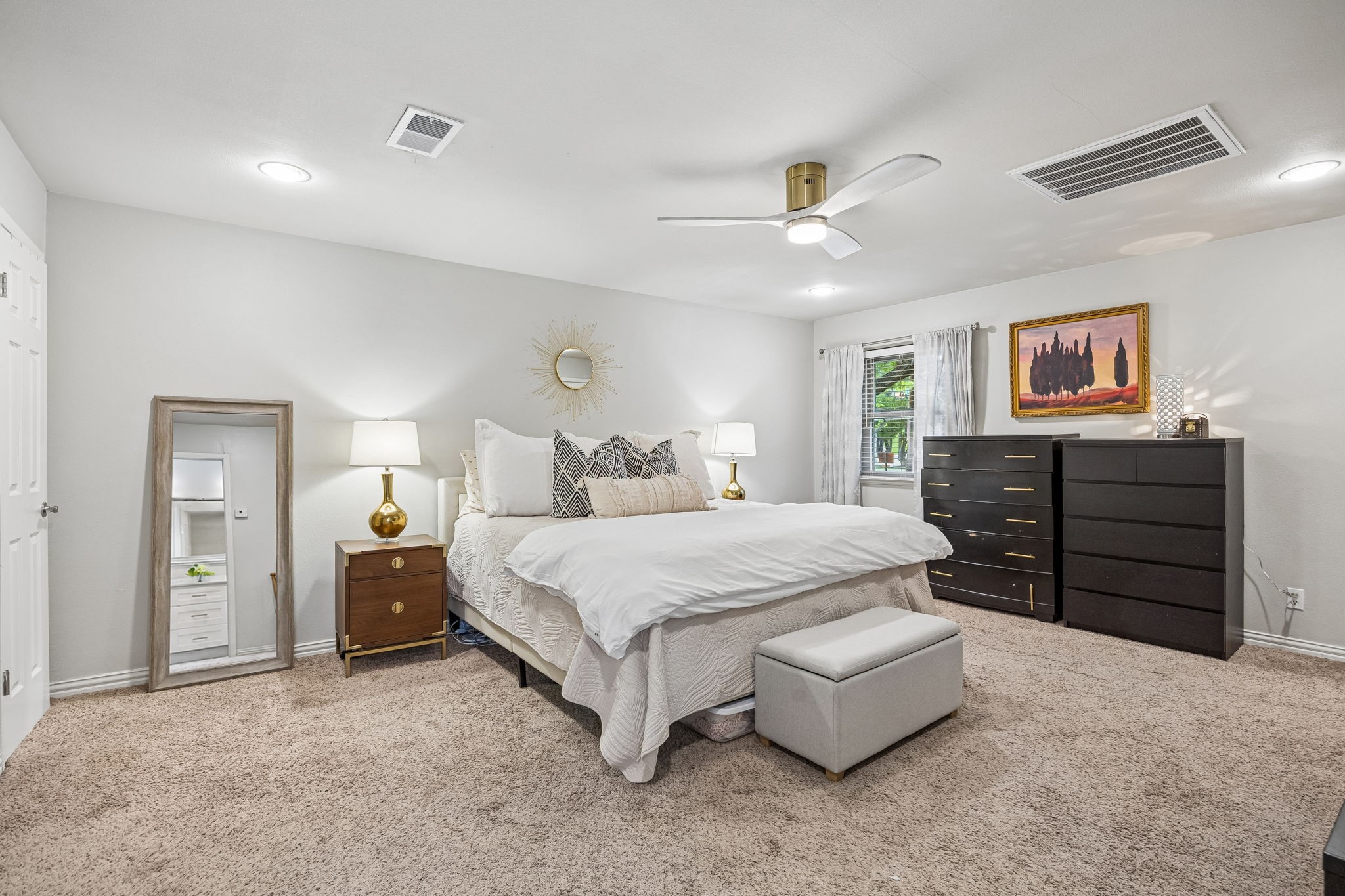 9605 Crestedge Drive Dallas TX 75238