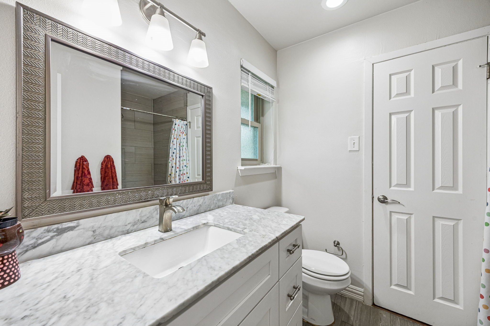 9605 Crestedge Drive Dallas TX 75238