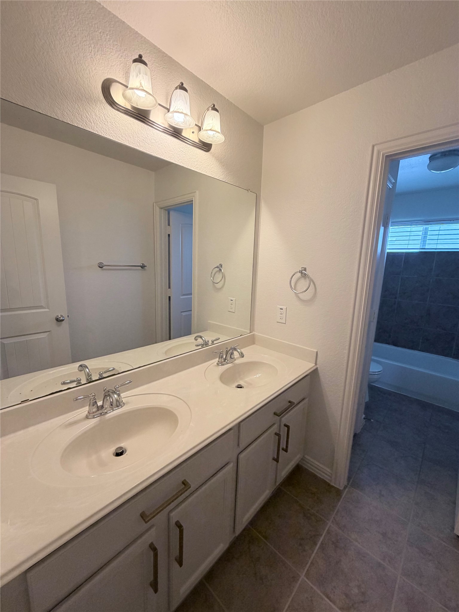 533 Shasta Street Desoto TX 75115