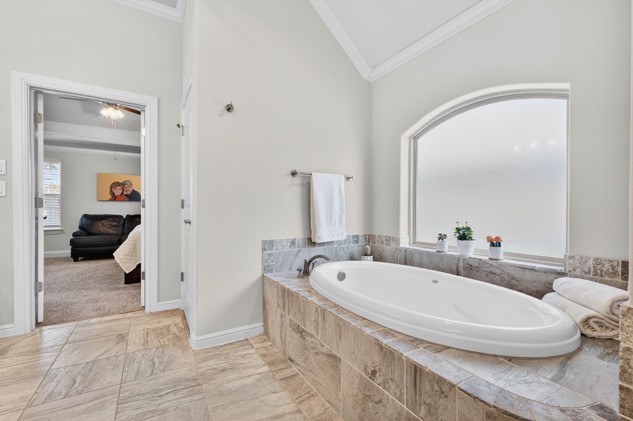 1019 Anna Circle Granbury TX 76048
