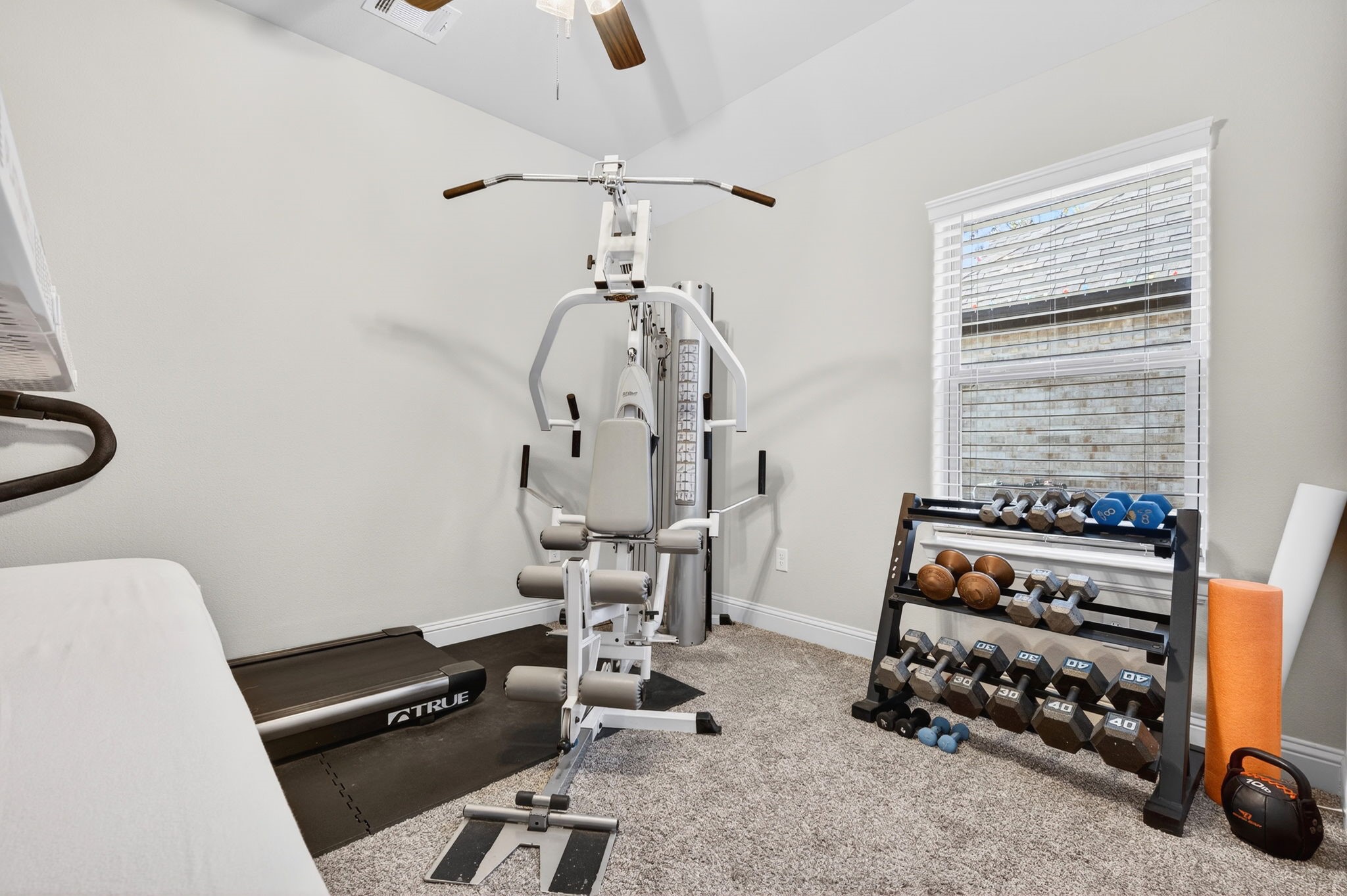 1019 Anna Circle Granbury TX 76048