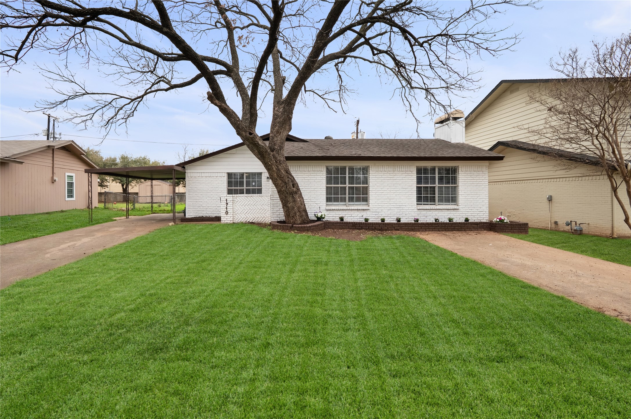 1710 Sylvan Drive Arlington TX 76012