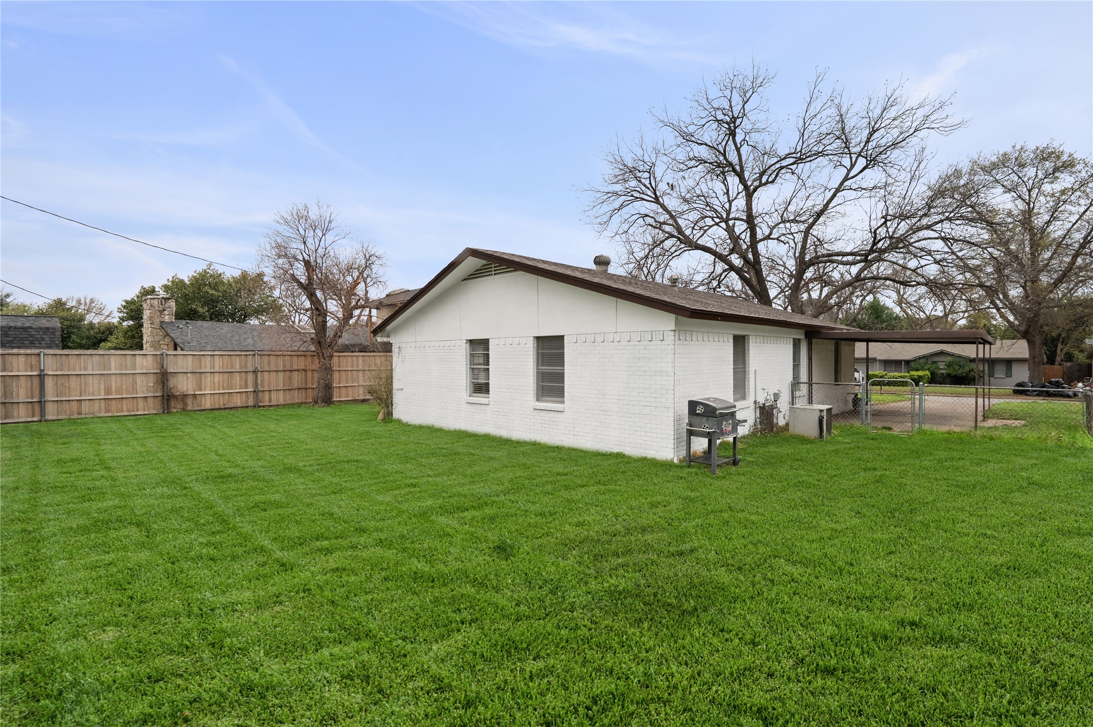 1710 Sylvan Drive Arlington TX 76012