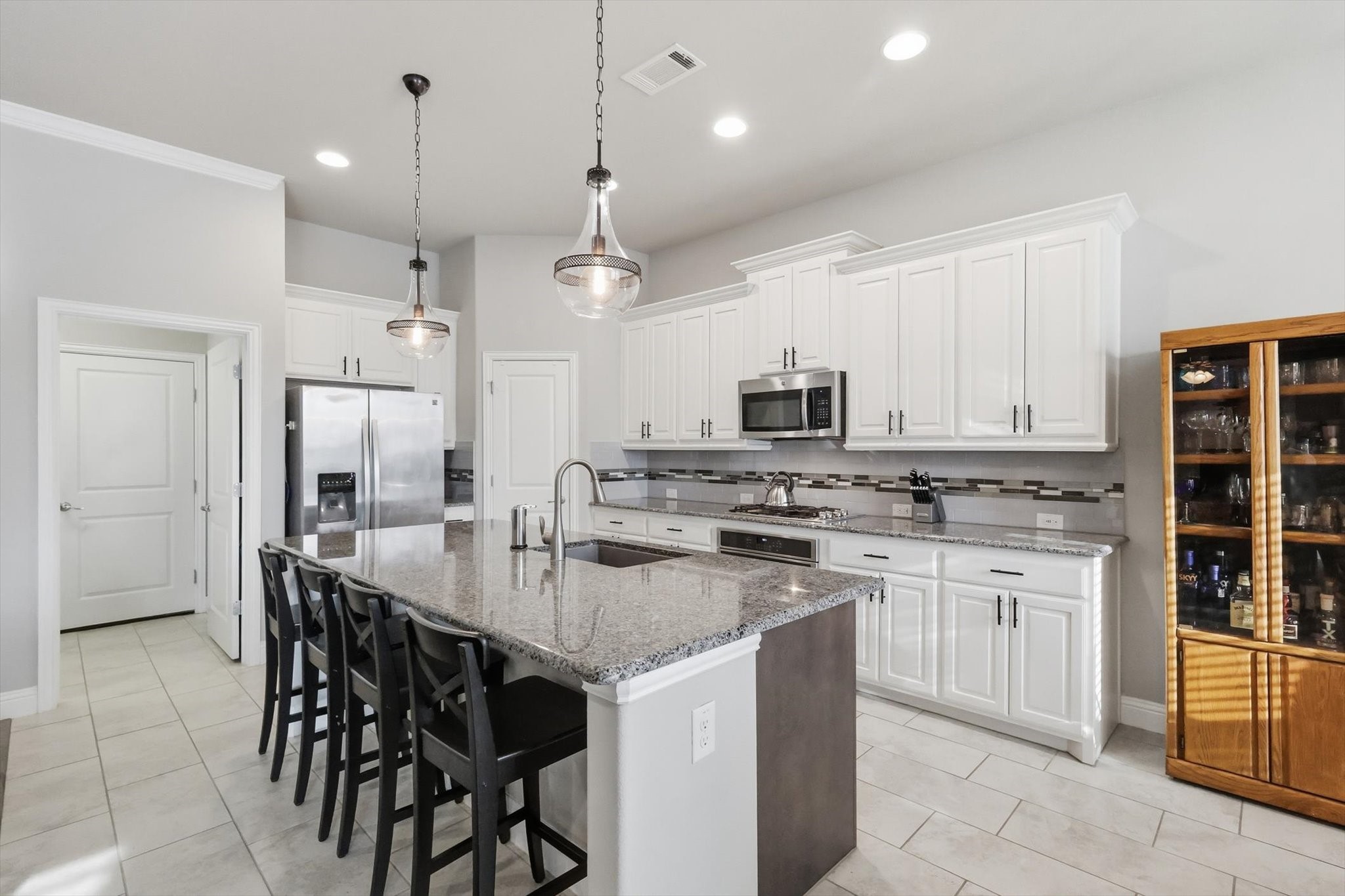 5505 Thistle Hill Denton TX 76210