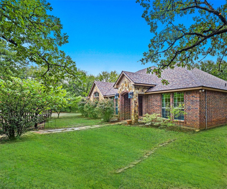 1096 Spring Valley Road Paradise TX 76073