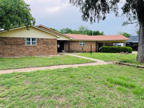 306 N Daugherty Avenue Eastland TX 76448