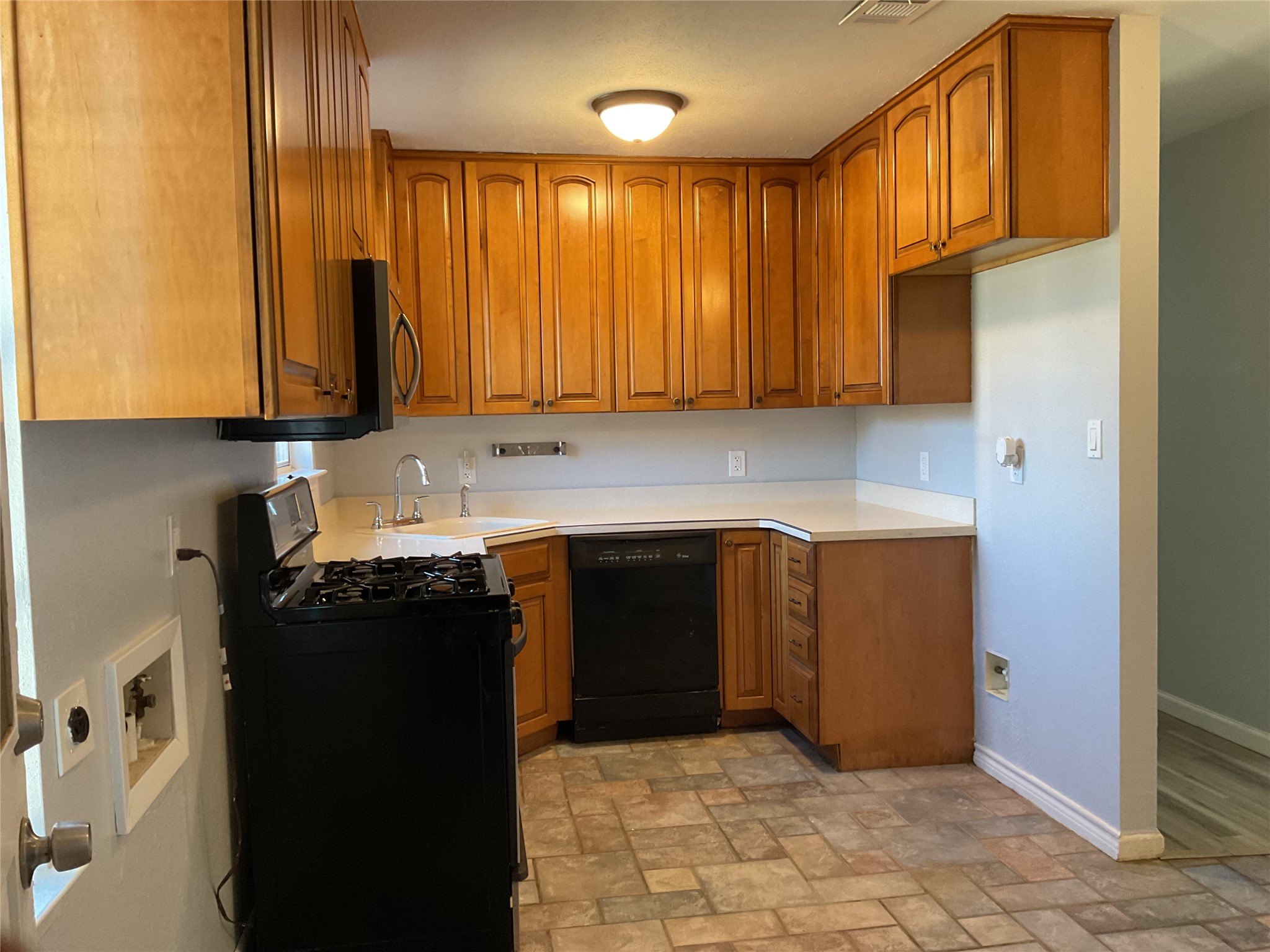 1401 W Ball Street Weatherford TX 76086