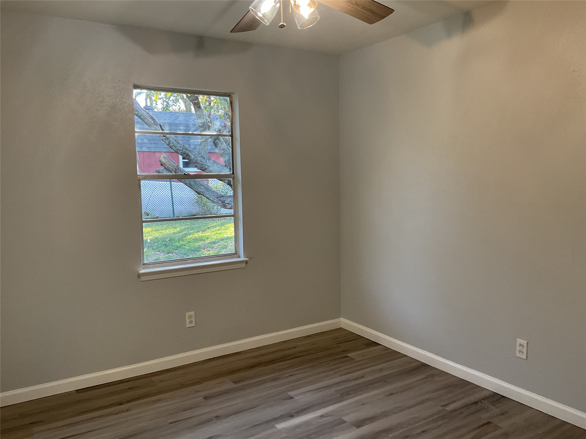 1401 W Ball Street Weatherford TX 76086