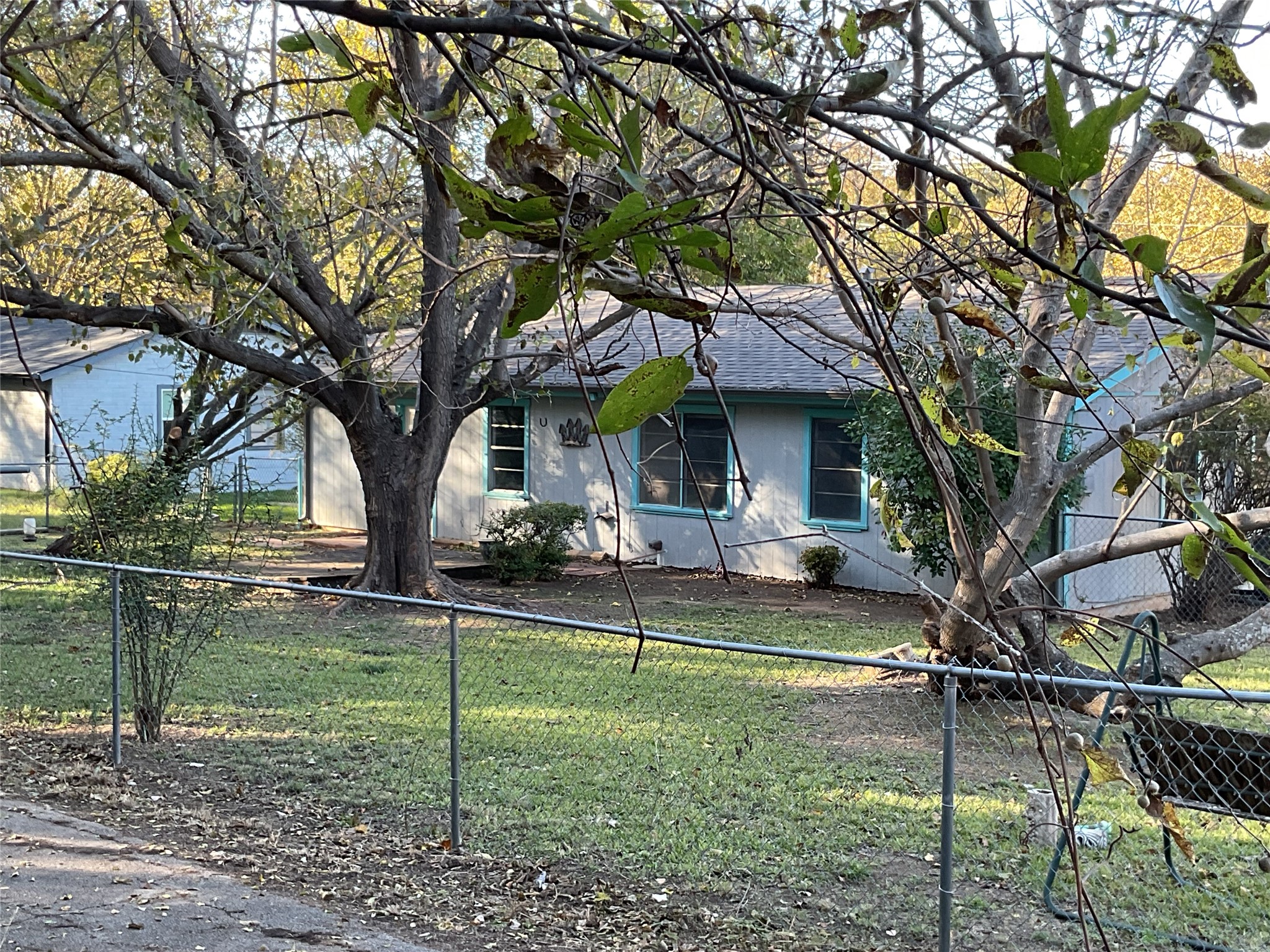 1401 W Ball Street Weatherford TX 76086