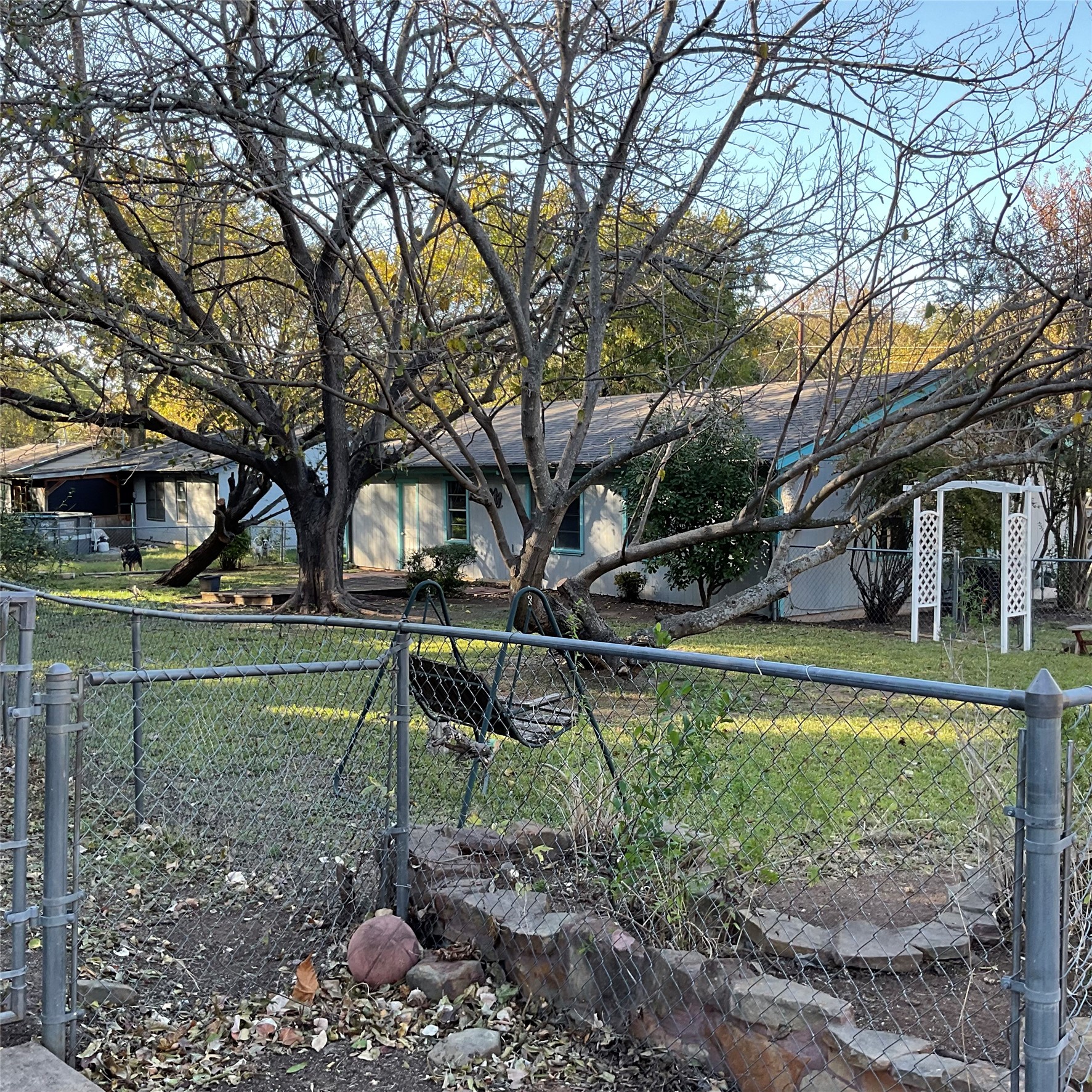 1401 W Ball Street Weatherford TX 76086